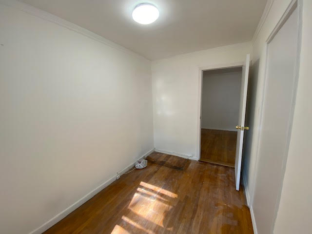 Apartment Metropolitan Avenue  Queens, NY 11415, MLS-RD4194-20