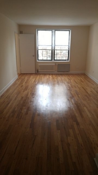 Apartment Colden Street  Queens, NY 11355, MLS-RD4210-2