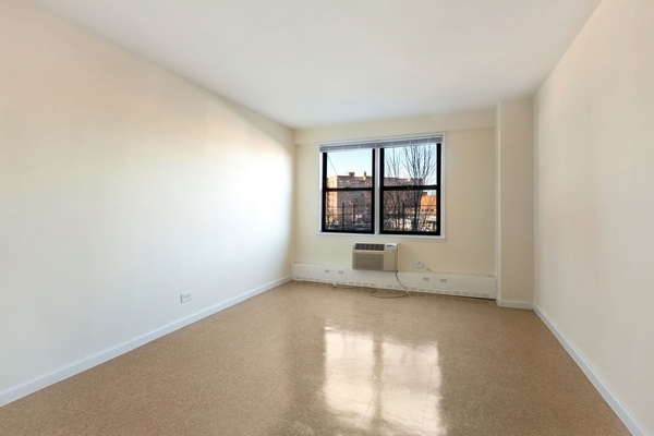 Apartment 57th Avenue  Queens, NY 11368, MLS-RD4230-4