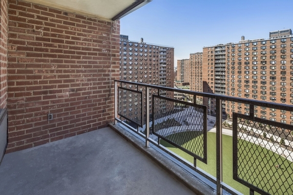 Apartment 57th Avenue  Queens, NY 11368, MLS-RD4236-10