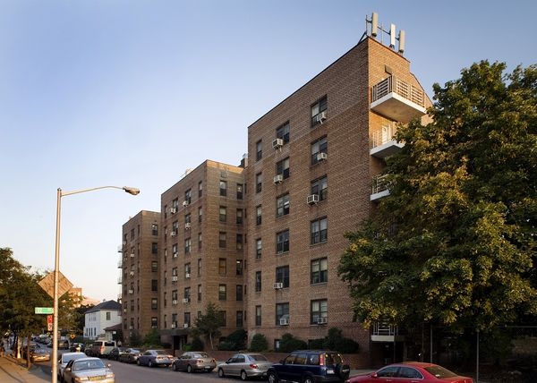 Apartment 41st Avenue  Queens, NY 11377, MLS-RD4271-10