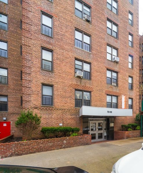 Apartment 41st Avenue  Queens, NY 11377, MLS-RD4271-9