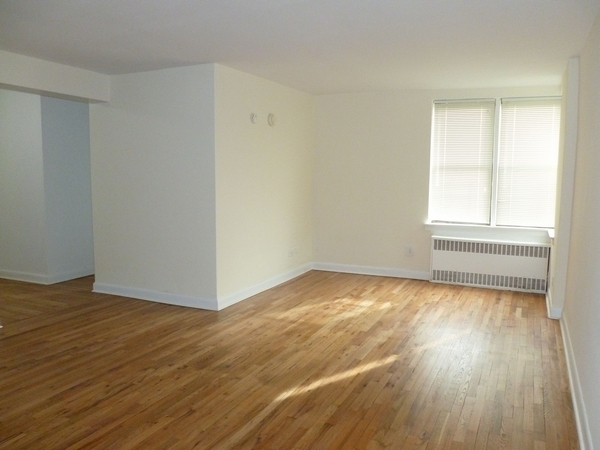 Apartment 41st Avenue  Queens, NY 11377, MLS-RD4272-2