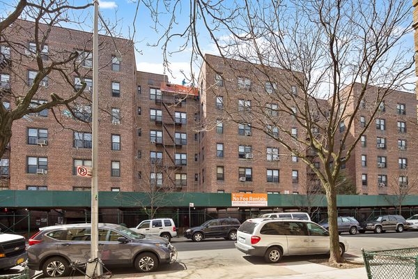 Apartment 41st Avenue  Queens, NY 11377, MLS-RD4272-8