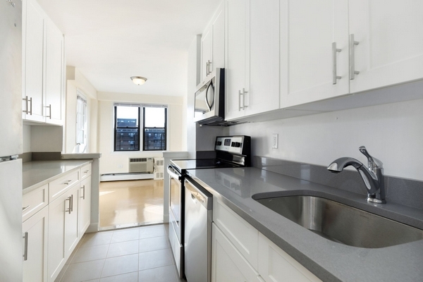 Apartment 57th Avenue  Queens, NY 11368, MLS-RD4275-4