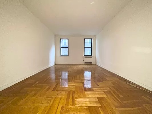 Apartment 42nd Street  Queens, NY 11104, MLS-RD4283-2