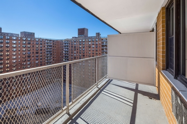 Apartment Horace Harding Expwy  Queens, NY 11368, MLS-RD4292-18