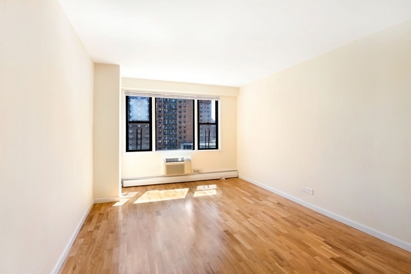 Apartment Horace Harding Expwy  Queens, NY 11368, MLS-RD4294-8