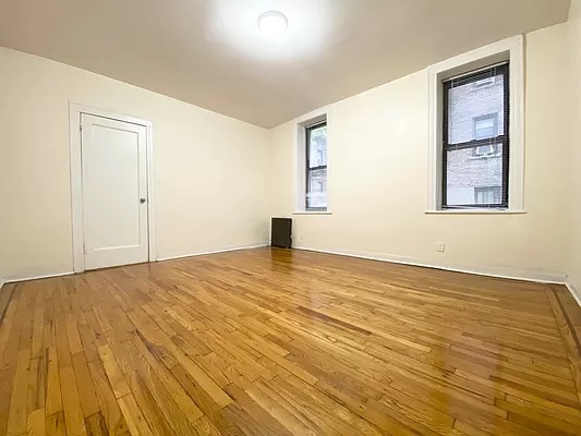 Apartment 168th Street  Queens, NY 11354, MLS-RD4320-2