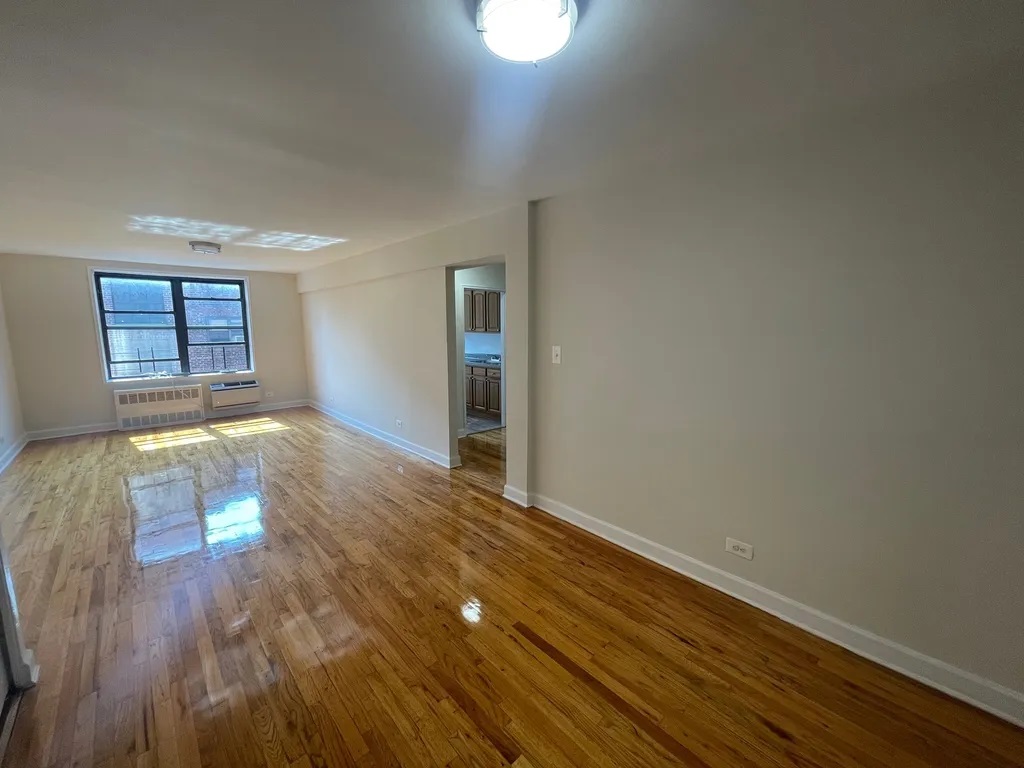 Apartment 67th Avenue  Queens, NY 11375, MLS-RD4323-3