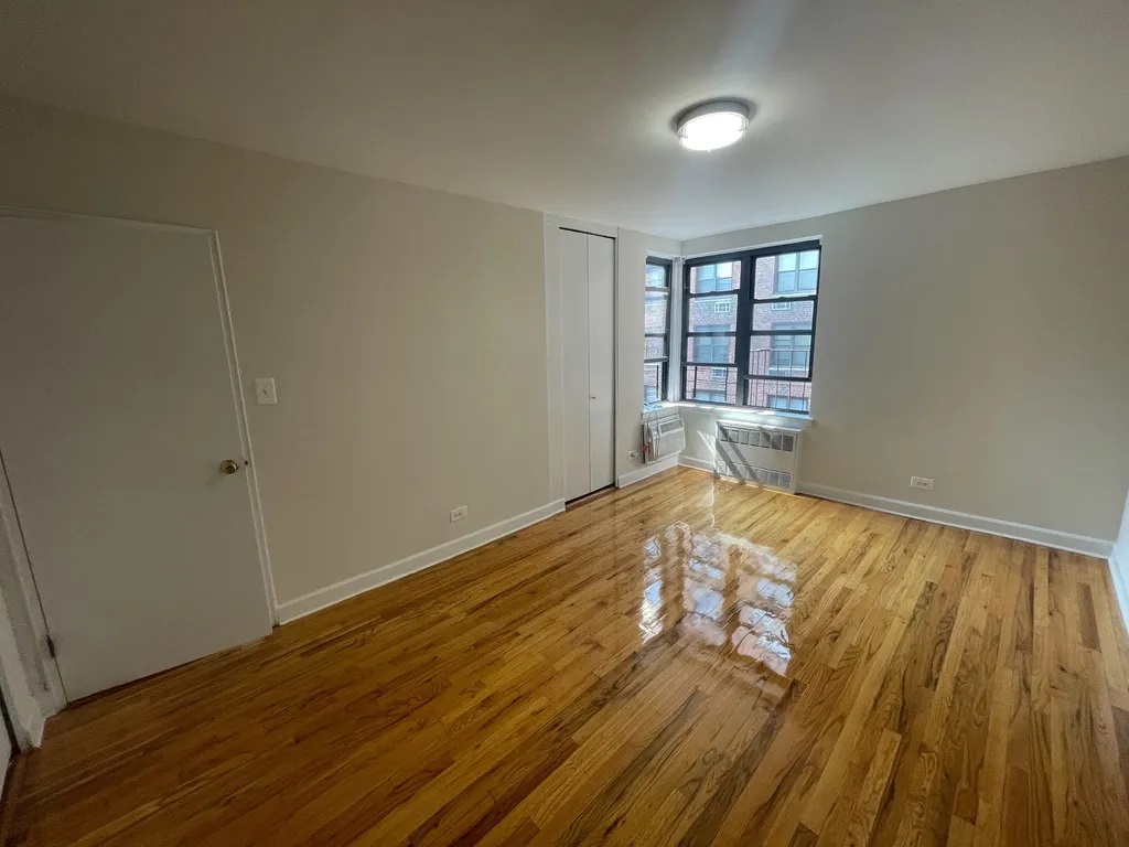 Apartment 67th Avenue  Queens, NY 11375, MLS-RD4323-11