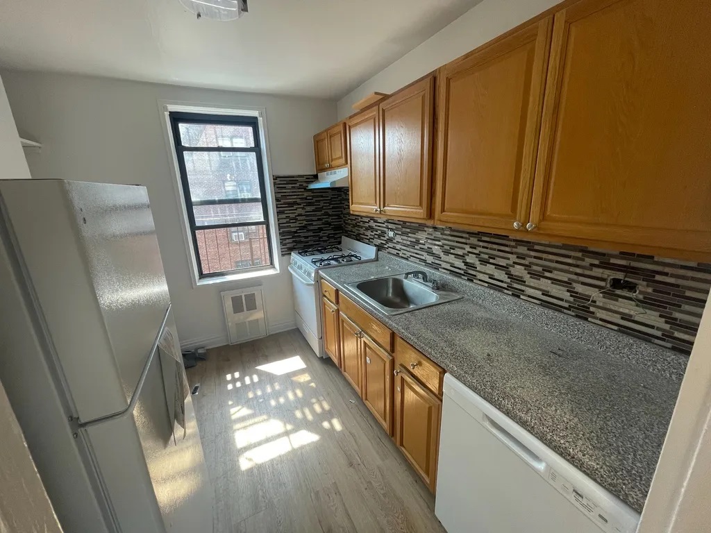 Apartment 67th Avenue  Queens, NY 11375, MLS-RD4324-2