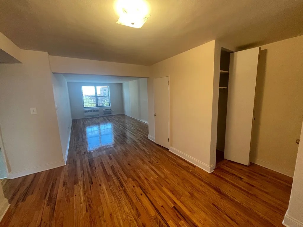 Apartment 103rd Street  Queens, NY 11375, MLS-RD4325-9