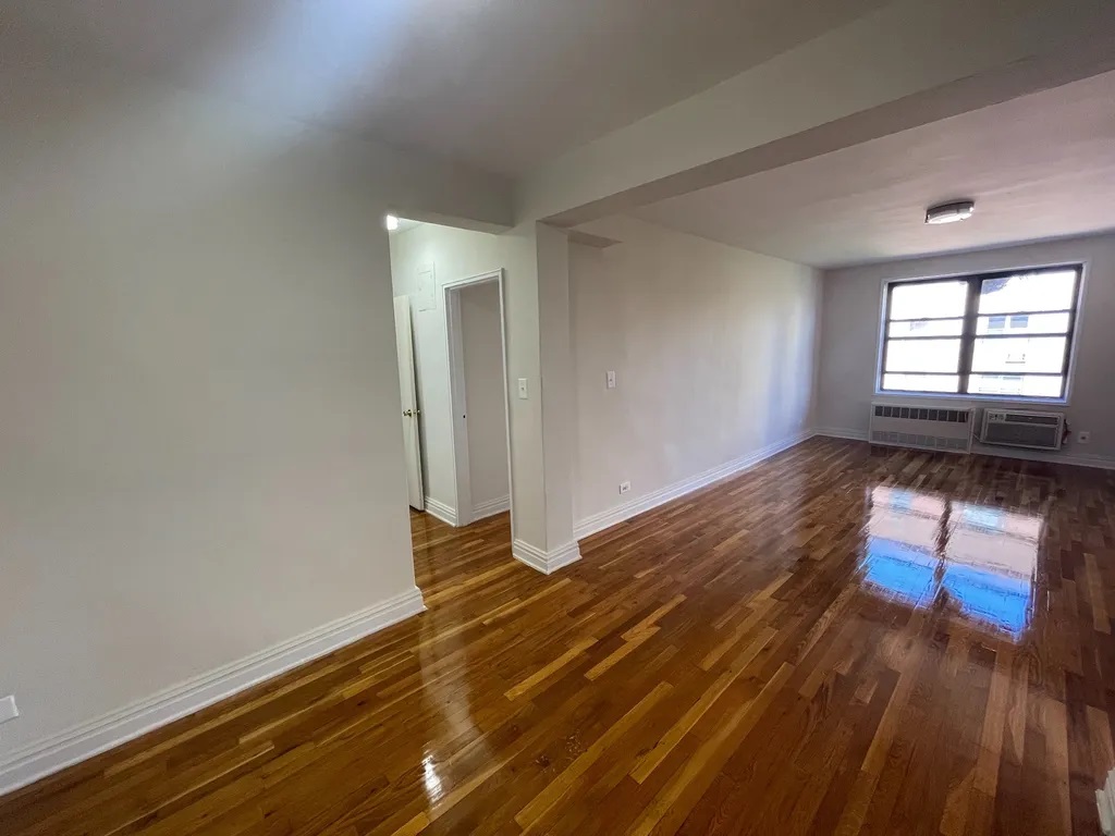 Apartment 67th Road  Queens, NY 11375, MLS-RD4327-5