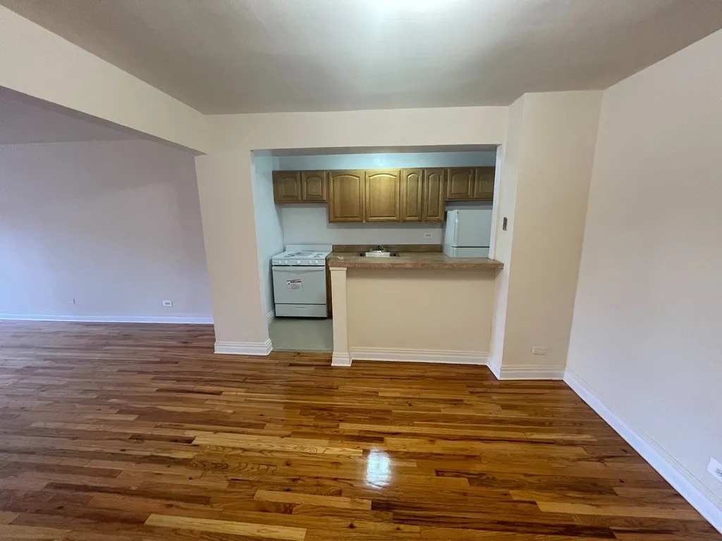 Apartment 103rd Street  Queens, NY 11375, MLS-RD4329-3