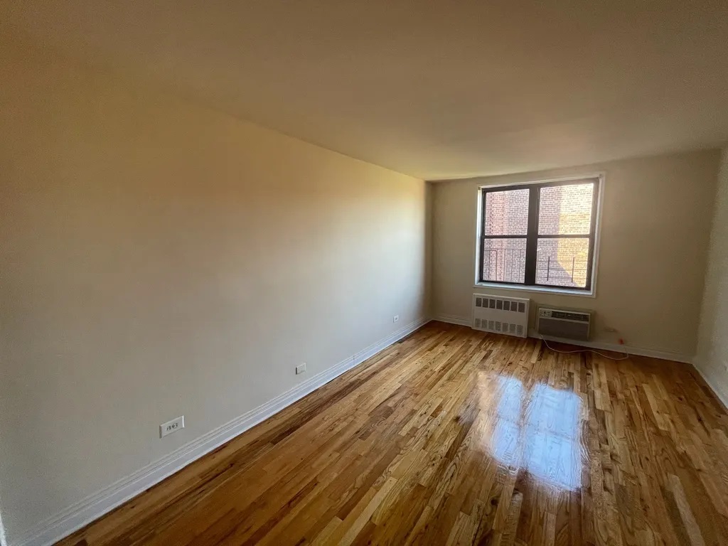 Apartment 103rd Street  Queens, NY 11375, MLS-RD4329-7