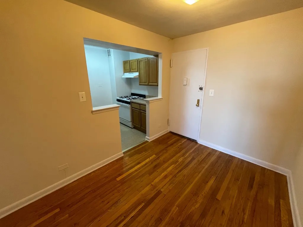 Apartment 103rd Street  Queens, NY 11375, MLS-RD4353-3