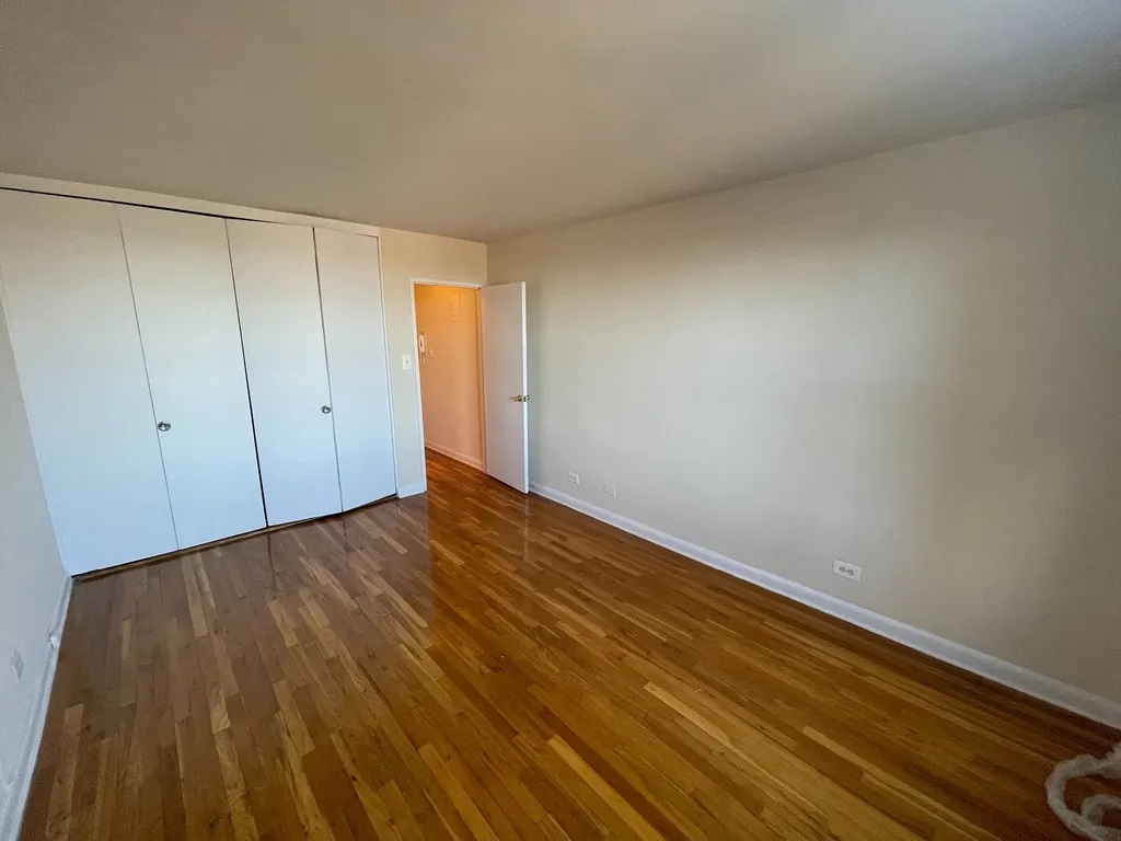 Apartment 103rd Street  Queens, NY 11375, MLS-RD4353-4