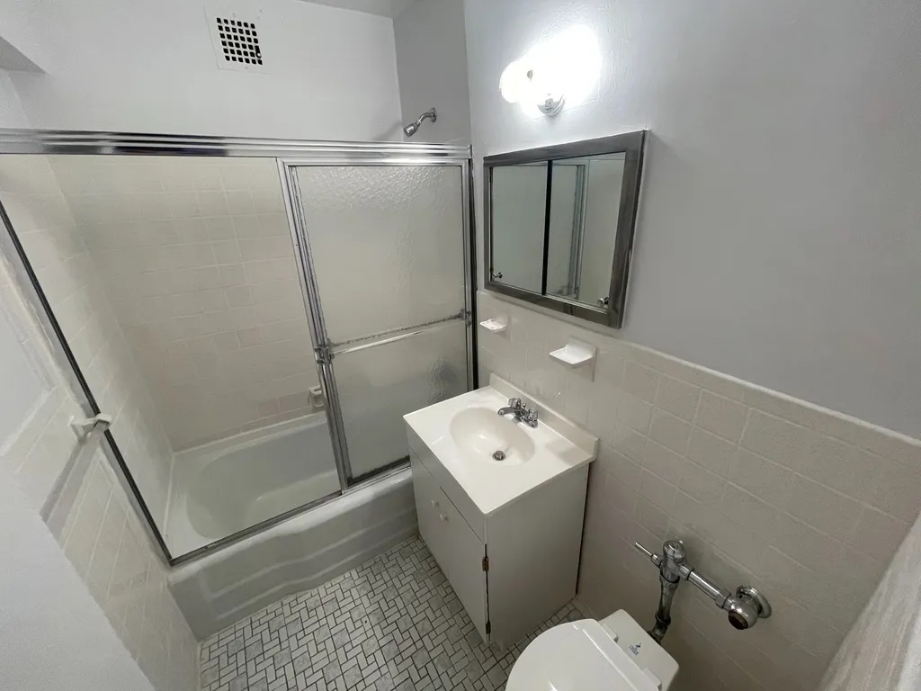 Apartment 103rd Street  Queens, NY 11375, MLS-RD4353-12