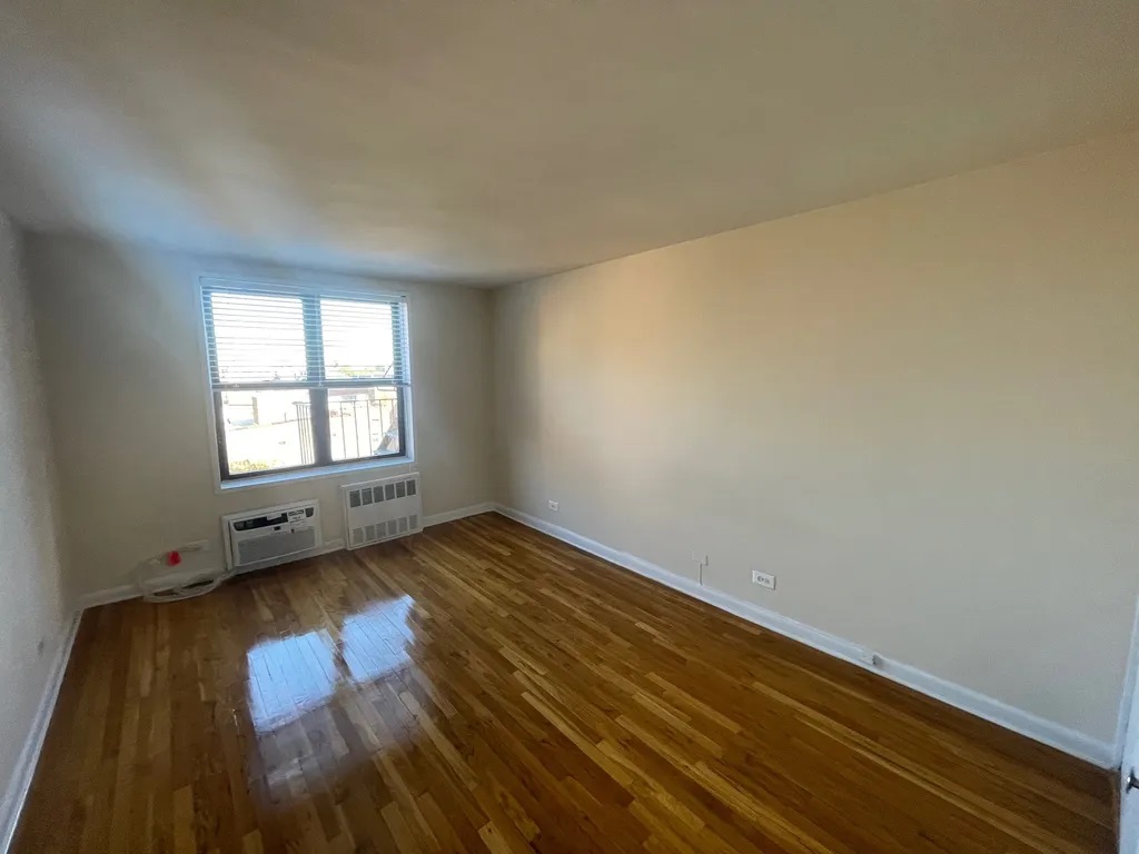 Apartment 103rd Street  Queens, NY 11375, MLS-RD4353-9