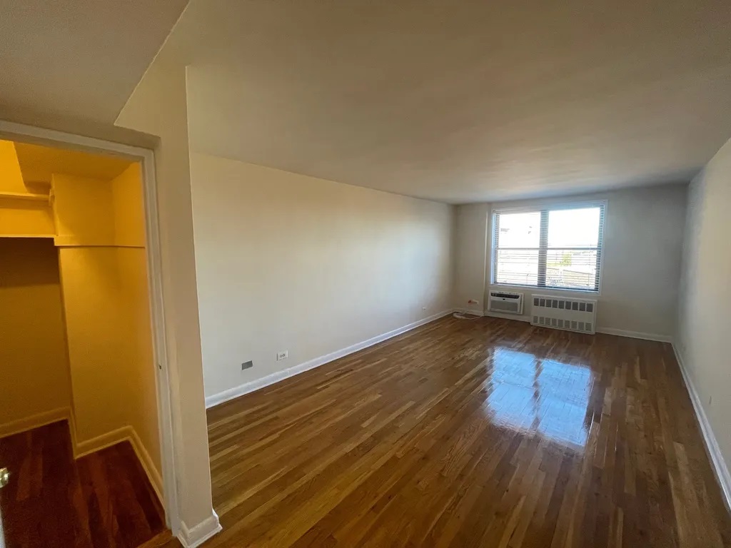 Apartment 103rd Street  Queens, NY 11375, MLS-RD4353-10