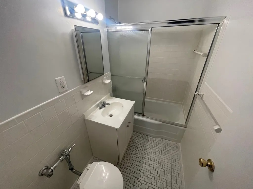 Apartment 103rd Street  Queens, NY 11375, MLS-RD4354-11