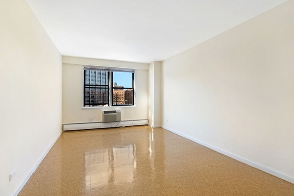 Apartment 57th Avenue  Queens, NY 11368, MLS-RD4360-4