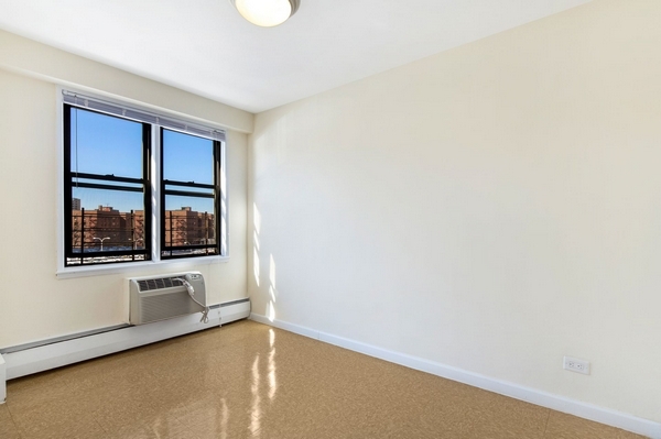 Apartment 57th Avenue  Queens, NY 11368, MLS-RD4360-9