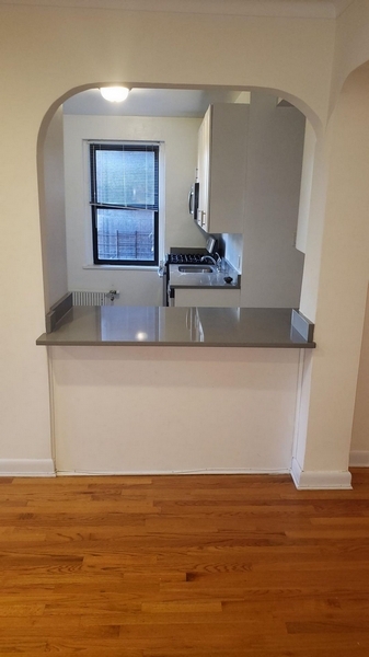 Apartment 42nd Street  Queens, NY 11104, MLS-RD4365-6