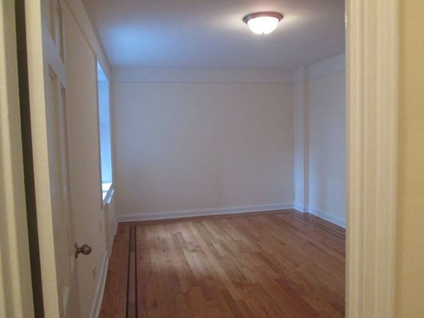 Apartment Queens Blvd  Queens, NY 11374, MLS-RD4368-8