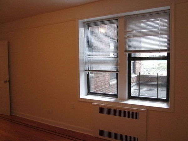 Apartment Queens Blvd  Queens, NY 11374, MLS-RD4368-9