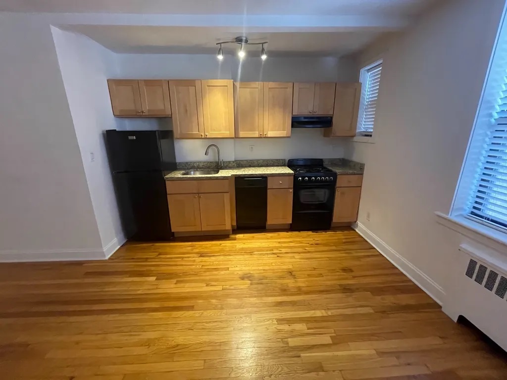 Apartment 113th Street  Queens, NY 11375, MLS-RD4378-8