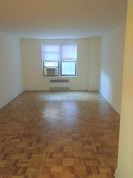 Apartment 62nd Road  Queens, NY 11375, MLS-RD4384-5