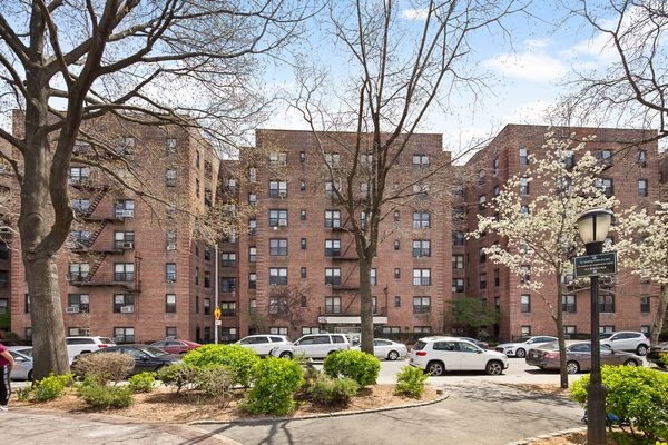 Apartment 62nd Road  Queens, NY 11375, MLS-RD4384-13