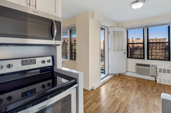 Apartment 57th Avenue  Queens, NY 11368, MLS-RD4414-9