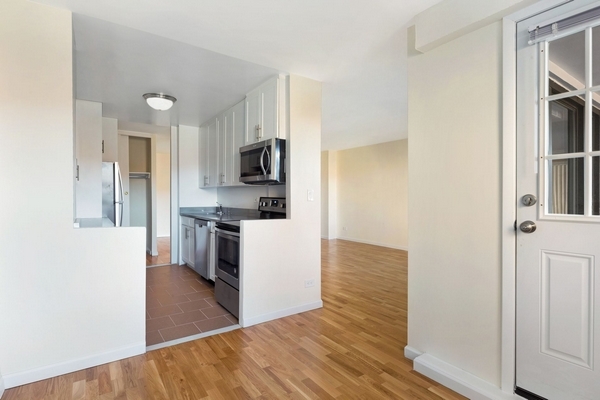 Apartment 57th Avenue  Queens, NY 11368, MLS-RD4414-17