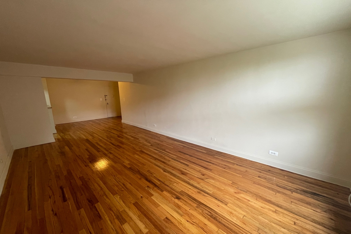 Apartment 103rd Street  Queens, NY 11374, MLS-RD4435-6