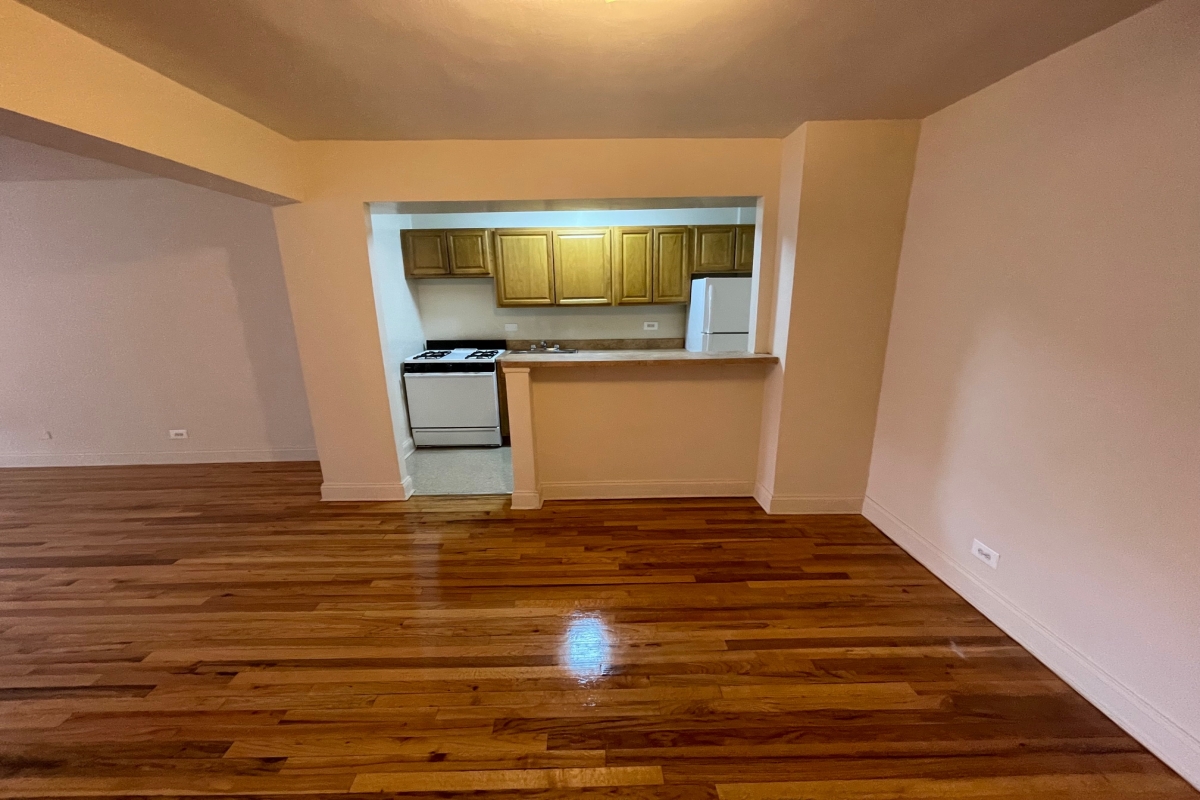 Apartment 103rd Street  Queens, NY 11374, MLS-RD4435-5