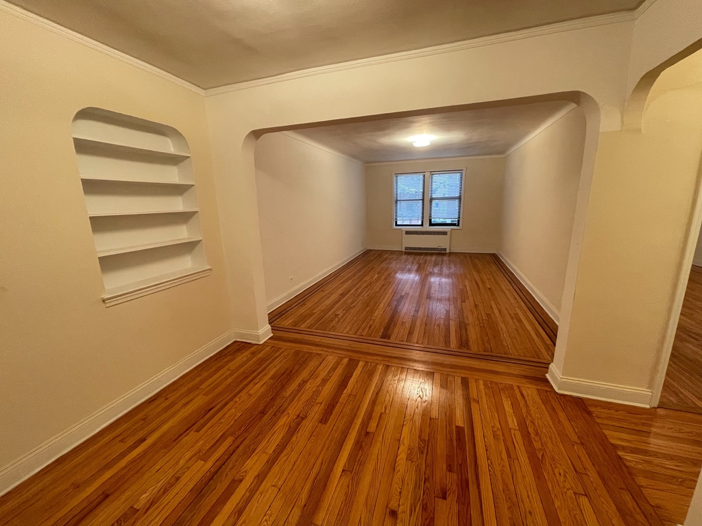 Apartment Booth Street  Queens, NY 11374, MLS-RD4441-2