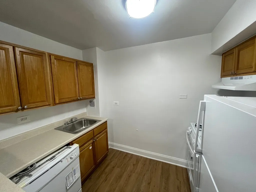 Apartment 102nd Street  Queens, NY 11375, MLS-RD4448-3