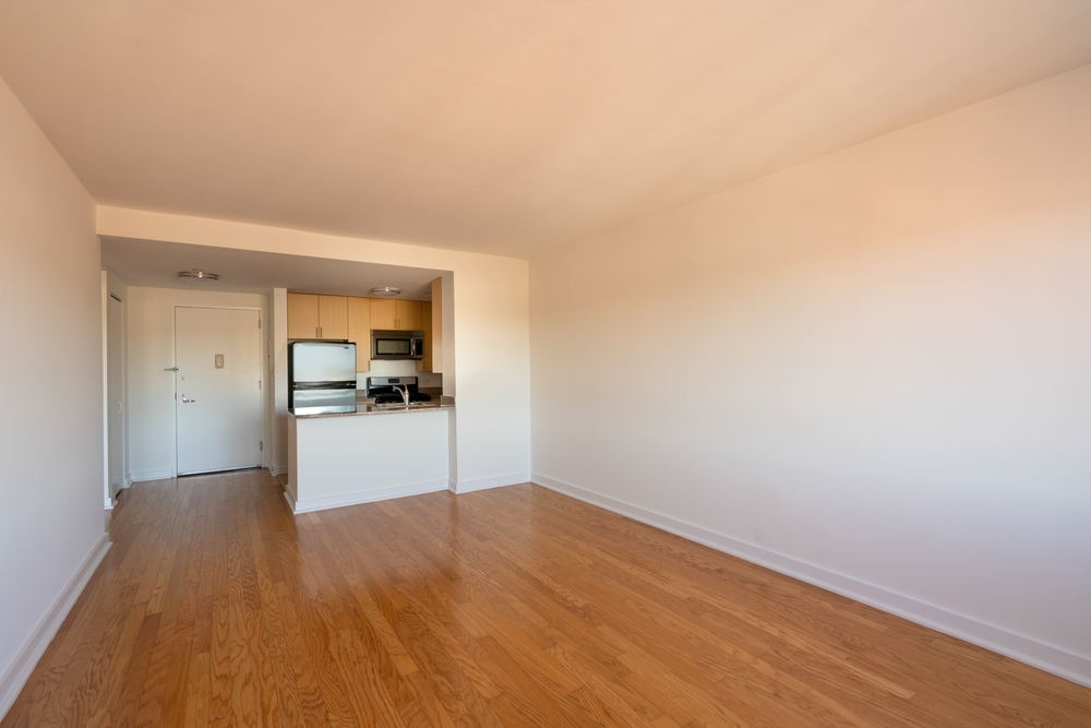 Apartment 89th Avenue  Queens, NY 11432, MLS-RD4469-4