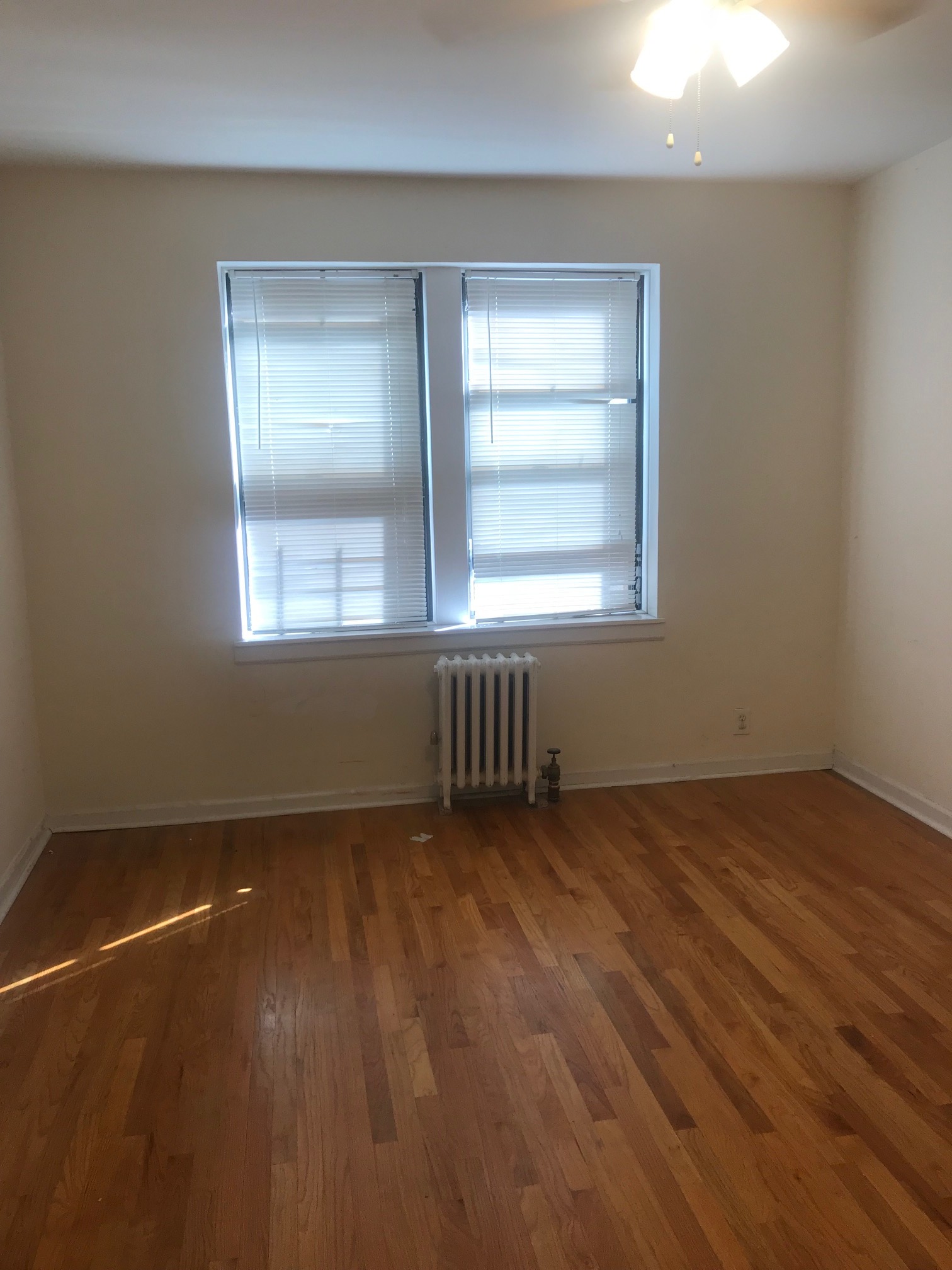 Apartment Saunders Street  Queens, NY 11374, MLS-RD4483-3