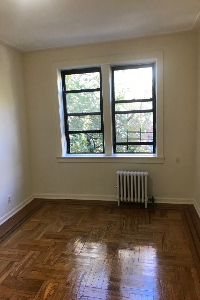 Apartment Saunders Street  Queens, NY 11374, MLS-RD4484-2