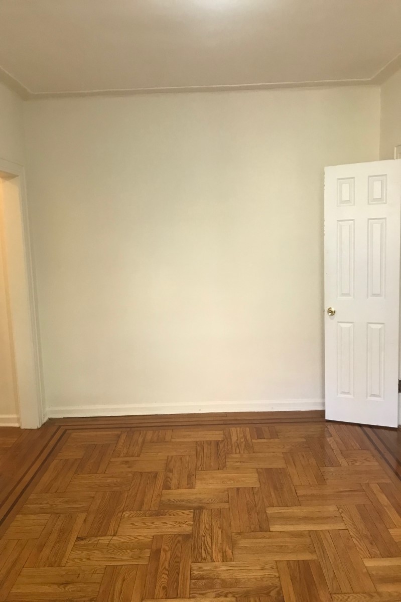 Apartment Saunders Street  Queens, NY 11374, MLS-RD4484-3