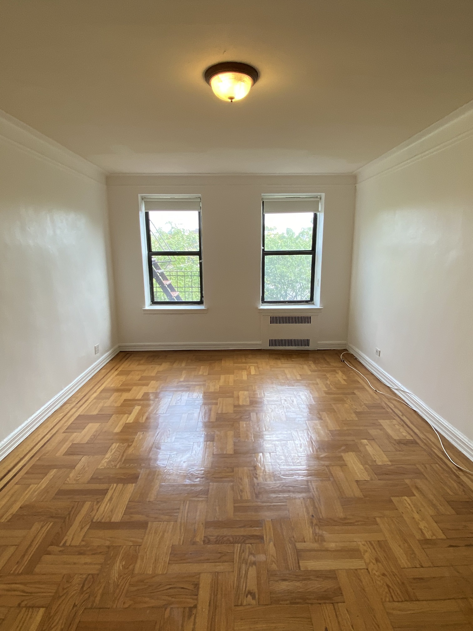 Apartment Elmhurst Avenue  Queens, NY 11373, MLS-RD4489-3