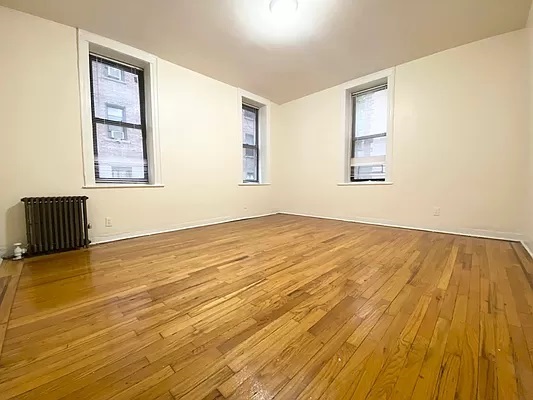 Apartment 168th Street  Queens, NY 11358, MLS-RD4510-2