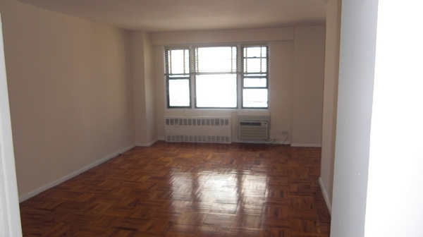 Apartment 83rd Avenue  Queens, NY 11415, MLS-RD4530-2