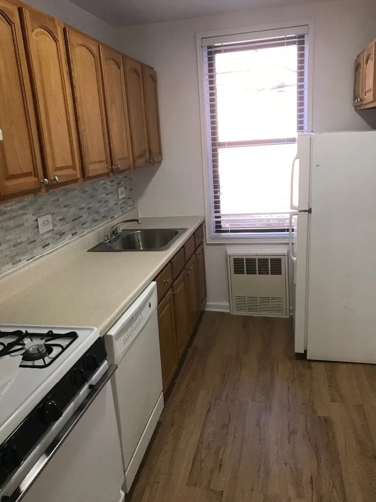 Apartment 102nd Street  Queens, NY 11375, MLS-RD4538-3