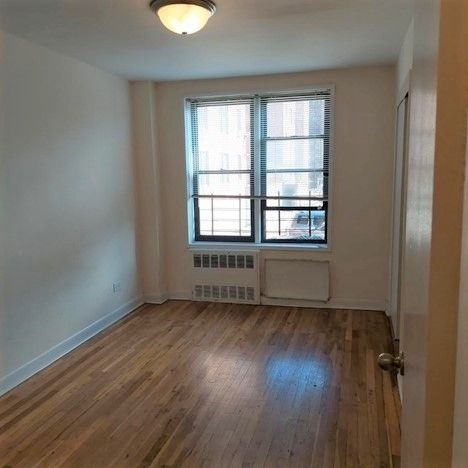 Apartment 45th Avenue  Queens, NY 11355, MLS-RD4545-8