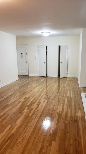 Apartment Wetherole Street  Queens, NY 11374, MLS-RD4555-10